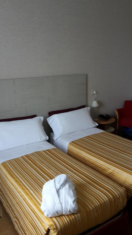 Hotel Riviera Марина ди Равена Екстериор снимка